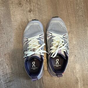 On Running Cloudsurfer Trail Women's Shoes - Gray and White